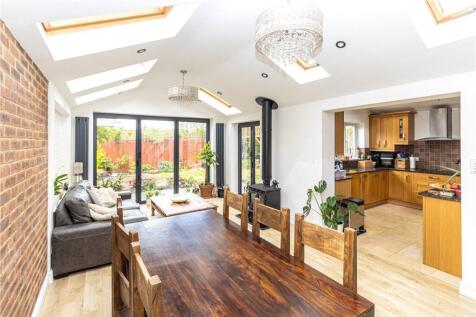 Magnolia Close, Park Street, St.... 5 bed detached house for sale