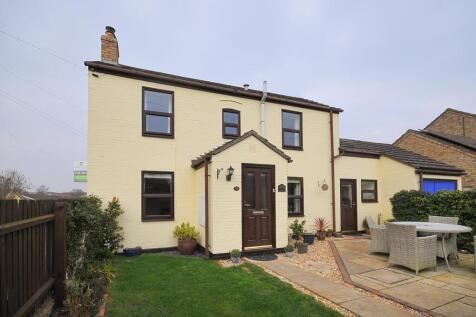 Pound Lane, Sutton CB6 2 bed detached house for sale