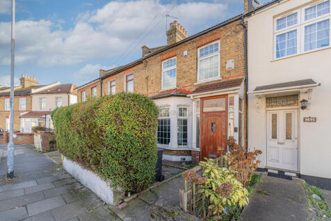 Ilford IG1 3 bed terraced house for sale