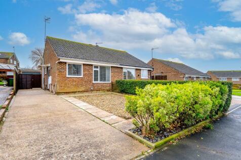 2 bedroom semi-detached bungalow for sale