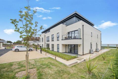 Waters Edge, Claremont Road 2 bed flat for sale