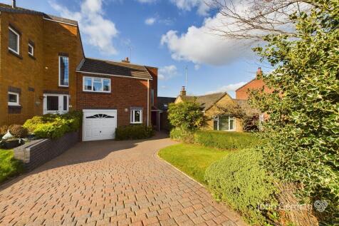 Church Way, Longdon 3 bed link detached house for sale