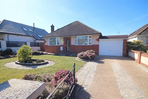 Highfield Road, Corfe Mullen... 3 bed bungalow for sale