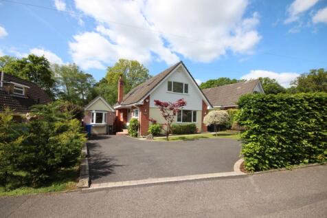 Gladelands Way, Broadstone, Dorset, BH18 5 bed detached house for sale