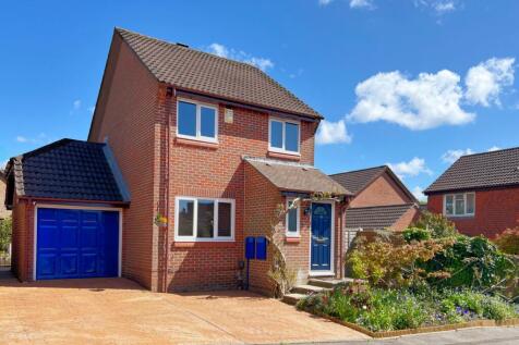 Dogwood Road, Broadstone, Dorset, BH18 3 bed detached house for sale