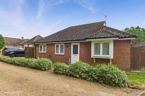 2 bedroom detached bungalow for sale