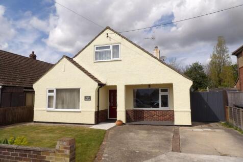 3 bedroom chalet for sale