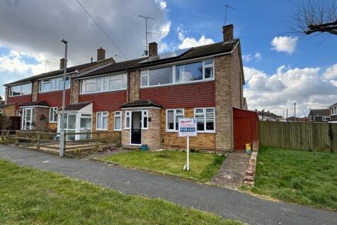 3 bedroom end of terrace house for sale