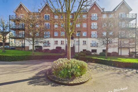 2 bedroom ground floor flat for sale