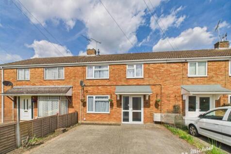 Terry Drive, Aylesbury, Buckinghamshire 3 bed terraced house for sale