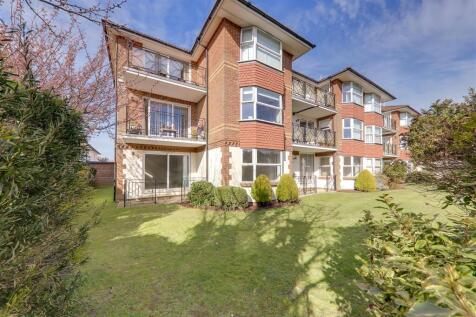 Westmead Gardens, Worthing BN11 2 bed flat for sale