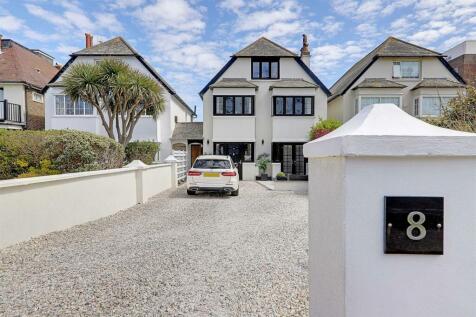 Grand Avenue, Worthing BN11 4 bed detached house for sale