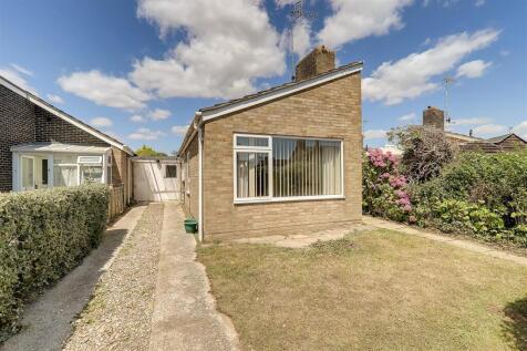 Raglan Avenue, Worthing BN13 2 bed detached bungalow for sale