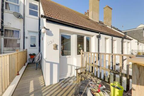 Rowlands Road, Worthing BN11 3 bed maisonette for sale