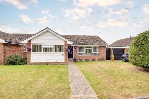 Adur Avenue, Worthing BN13 2 bed detached bungalow for sale