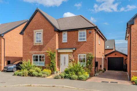 Brockhall Crescent, Barton Seagrave NN15 4 bed detached house for sale