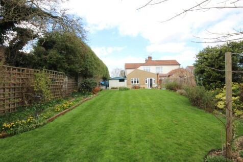 4 bedroom semi-detached house for sale