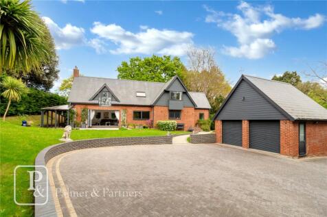 5 bedroom detached house for sale