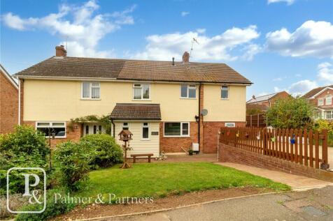 5 bedroom semi-detached house for sale