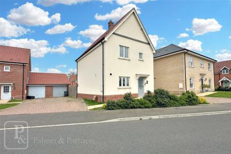St. Andrews Close, Weeley... 3 bed detached house for sale