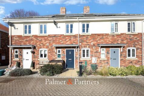 John Castle Way, Colchester, Essex, CO2 2 bed terraced house for sale