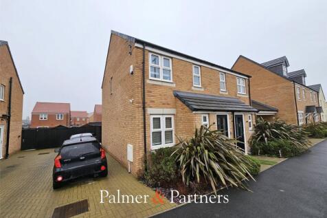 2 bedroom semi-detached house for sale