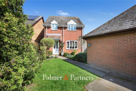 Hurrell Down, Highwoods, Colchester... 3 bed detached house for sale