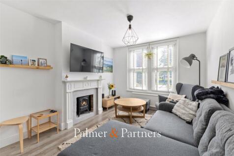 Butt Road, Colchester, Essex, CO3 3 bed terraced house for sale