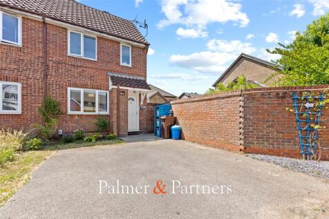 1 bedroom semi-detached house for sale