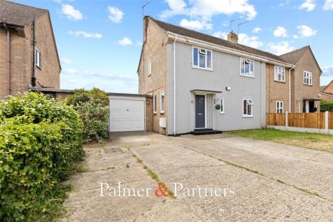 Churchill Way, Colchester, Essex, CO2 3 bed semi