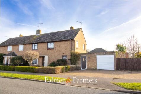 Homefield Road, Colchester, Essex, CO2 4 bed semi