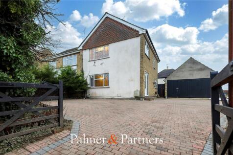 Ipswich Road, Colchester, Essex, CO4 3 bed semi
