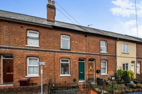 Elgar Road, Berkshire RG2 2 bed terraced house for sale
