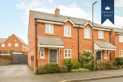 3 bedroom semi-detached house for sale