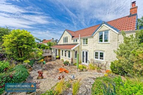 Higher Road, Woolavington. 2 bed detached house for sale