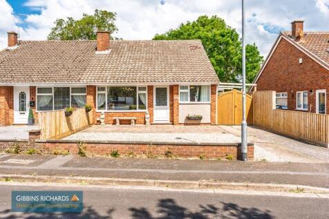 2 bedroom semi-detached bungalow for sale