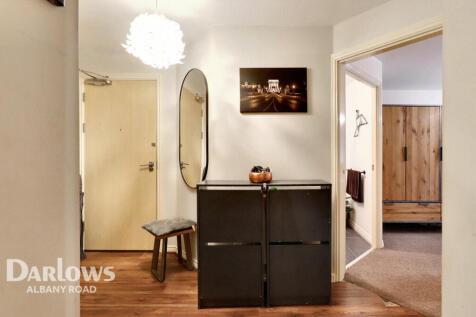 lock keepers Court, Cardiff 2 bed apartment for sale