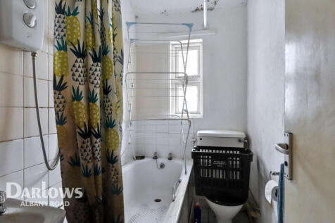 Connaught Road, Cardiff 1 bed apartment for sale