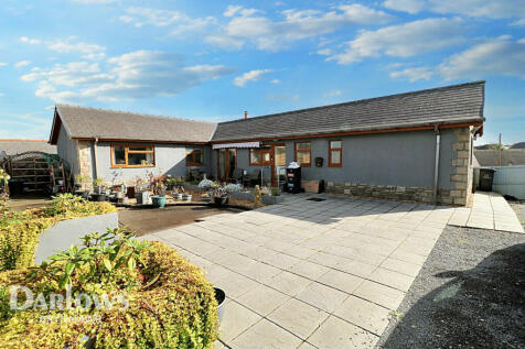 3 bedroom detached bungalow for sale