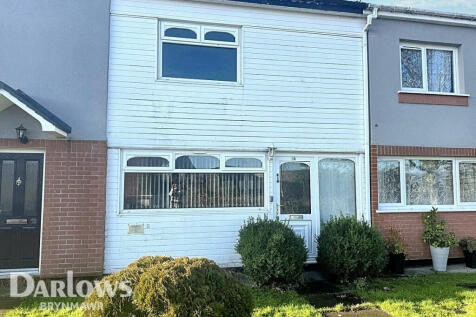 St Cynidr Close, Ebbw Vale 2 bed terraced house for sale