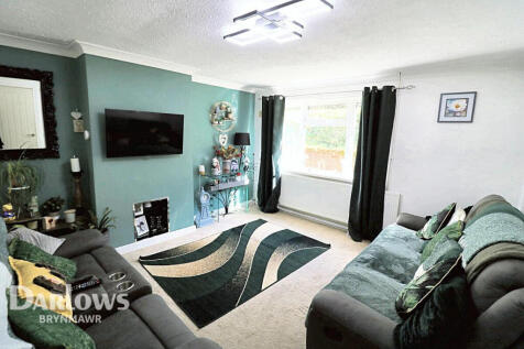 East Pentwyn, Blaina 3 bed end of terrace house for sale