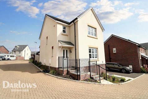 Carn Y Cefn, Ebbw Vale 3 bed detached house for sale