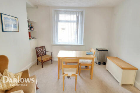 Coronation Street, Caerphilly 3 bed terraced house for sale