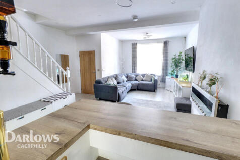 Church Street, Caerphilly 3 bed terraced house for sale