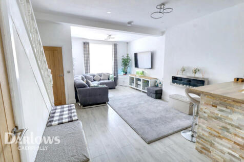 Church Street, Caerphilly 3 bed terraced house for sale