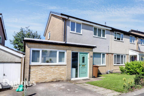 3 bedroom semi-detached house for sale