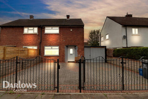 2 bedroom semi-detached house for sale