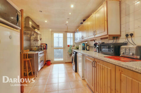 4 bedroom terraced house for sale