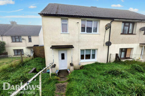 2 bedroom semi-detached house for sale