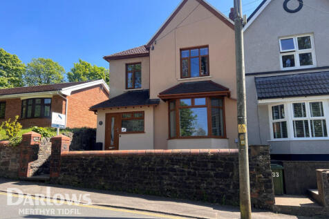 4 bedroom semi-detached house for sale